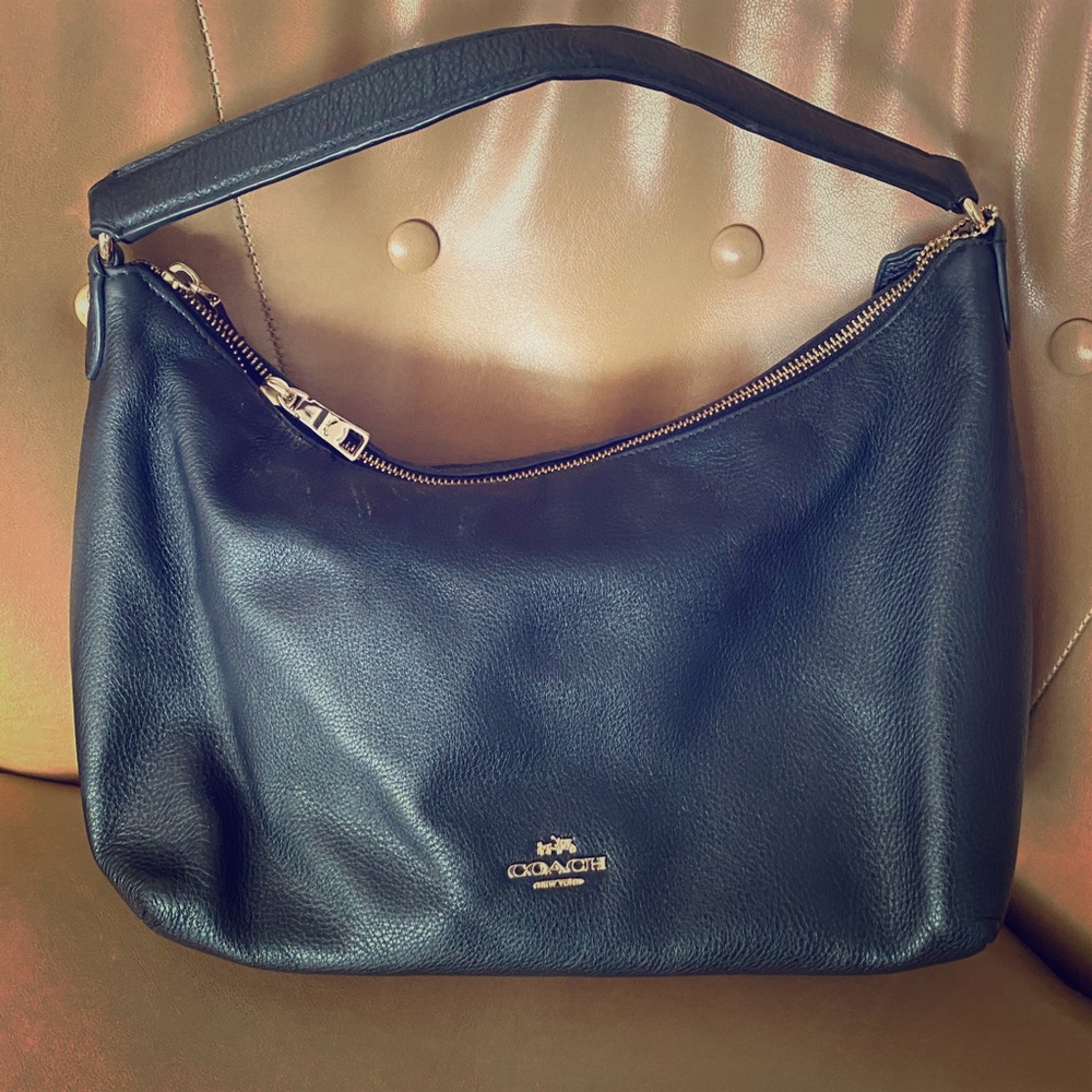 Coach hobo bag. In great condition!